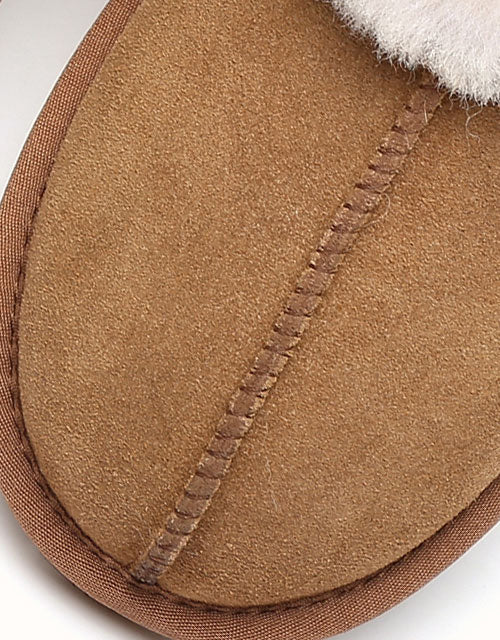Australian Shepherd UGG Muffin Slipper in Chestnut