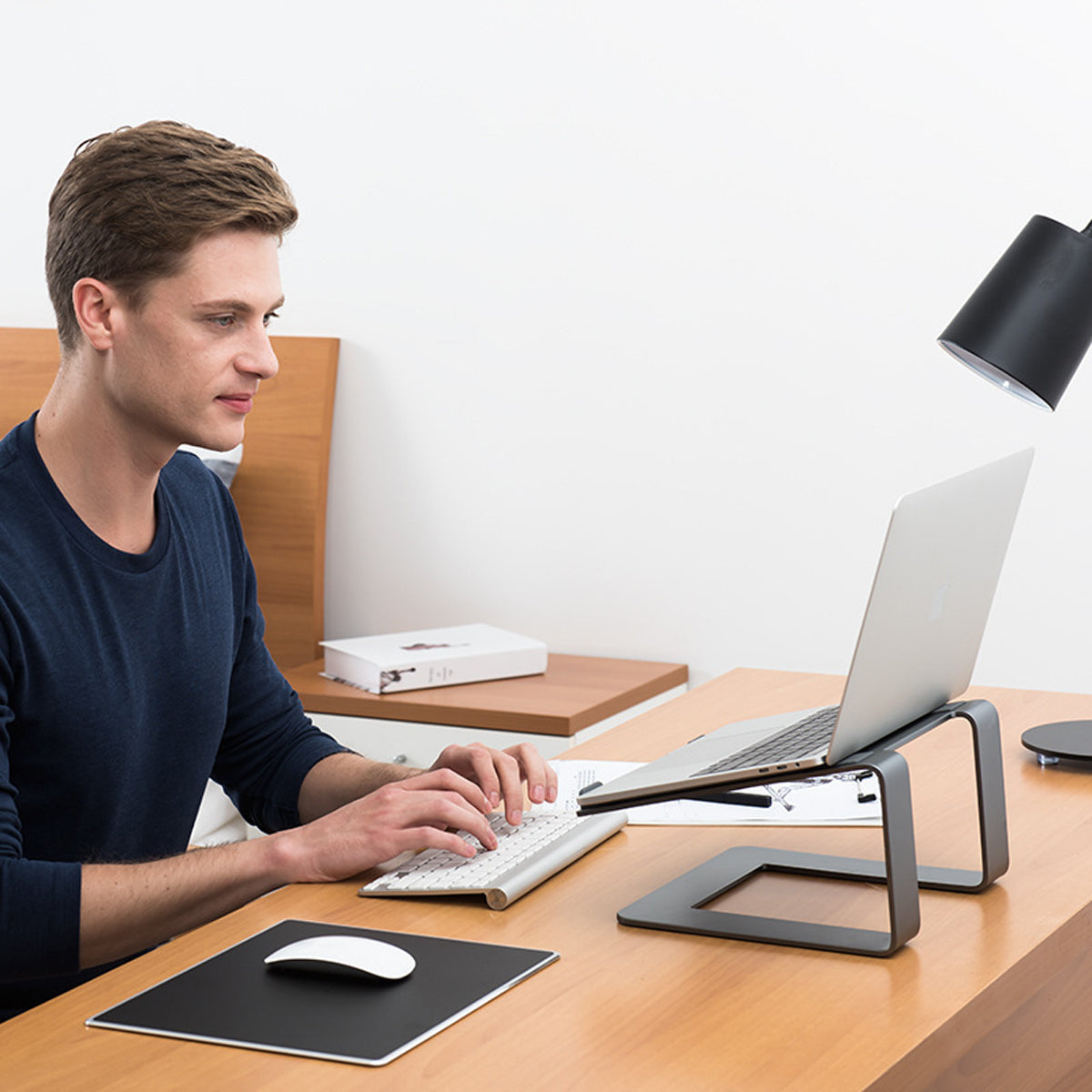 TODO Aluminium Universal Laptop Stand Mount Holder Bracket 11" - 17" Laptop