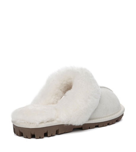 Australian Shepherd UGG Waffle Slipper - Off White