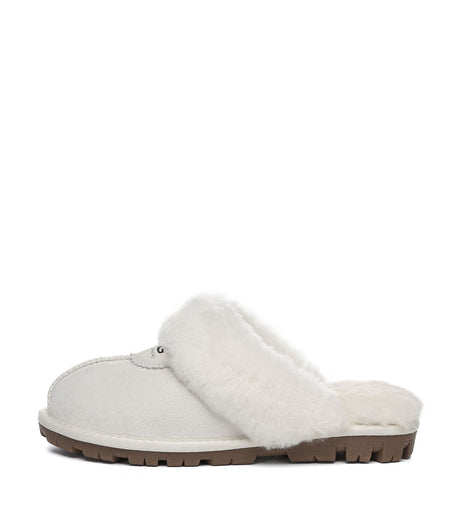 Australian Shepherd UGG Waffle Slipper - Off White