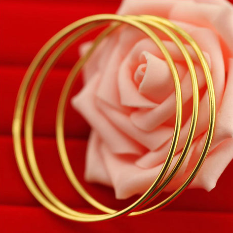 Mona Gold Bangle