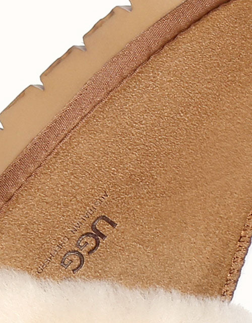 Australian Shepherd UGG Muffin Slipper in Chestnut